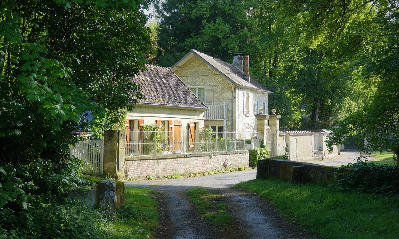 Maison ancienne de Sery Magneval, commune Autonne Villages